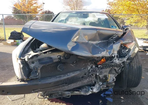 2009 Honda Accord 2.4 Lx z USA, uszkodzony, nr VIN 1HGCP263X9A113341